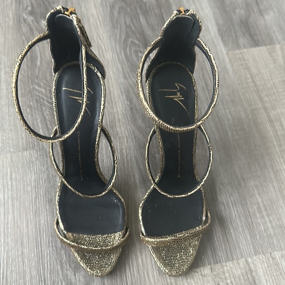 Giuseppe Zanotti high-heel sandals - Picture 3 of 3